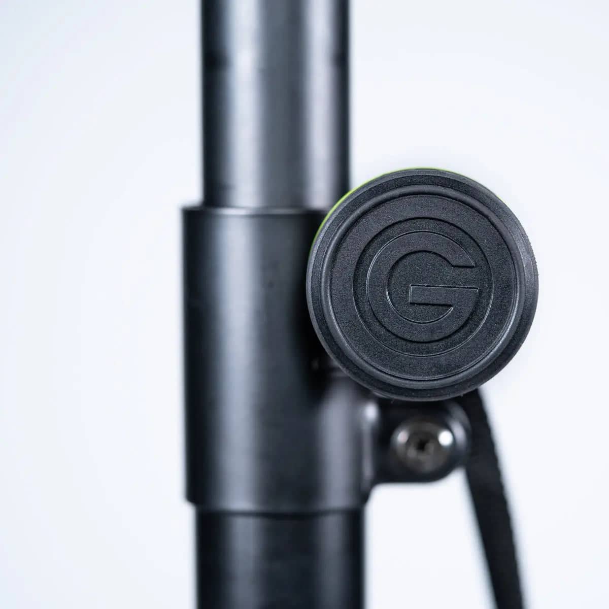 Pro Floor Stand - Black ISOVOX