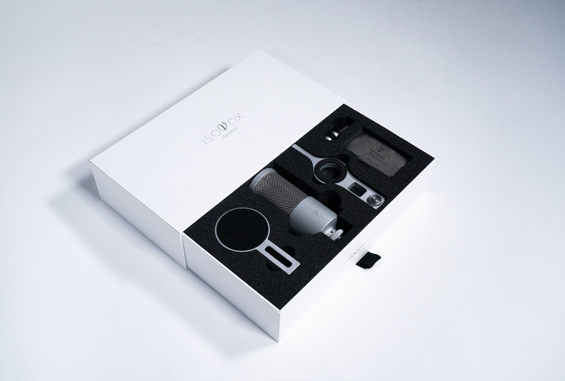 ISOMIC Voice over microphone packaging